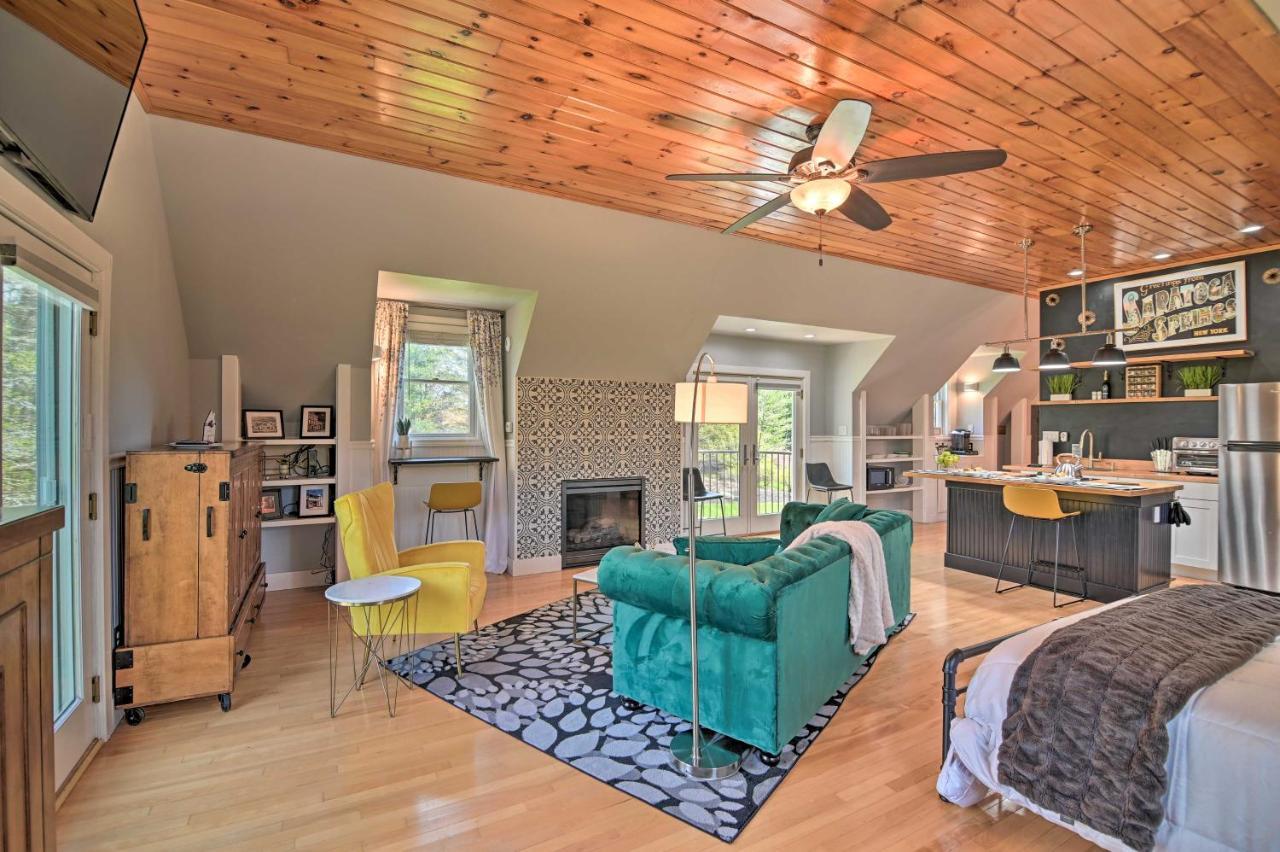 Stylish Studio With Fireplace About 3 Mi From Dtwn! 萨拉托加斯普林斯 外观 照片
