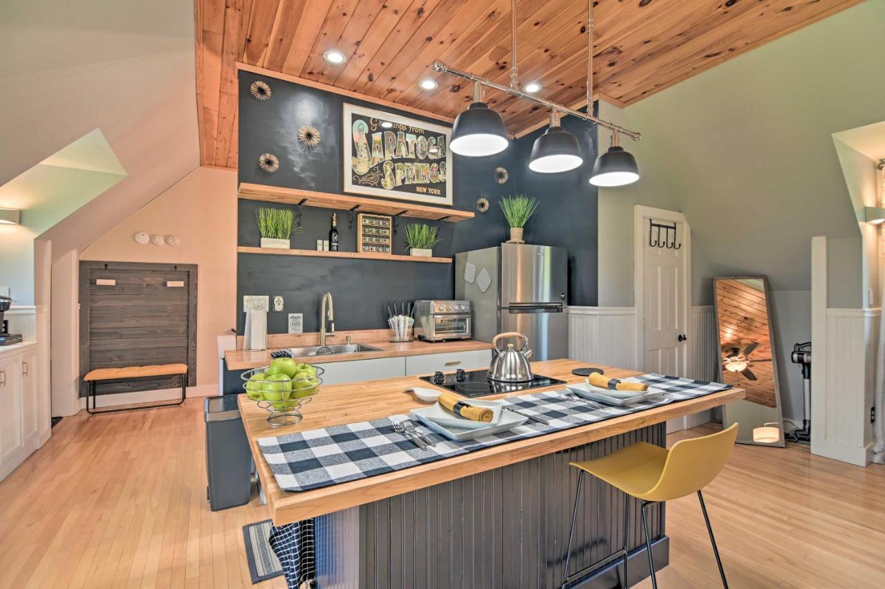 Stylish Studio With Fireplace About 3 Mi From Dtwn! 萨拉托加斯普林斯 外观 照片